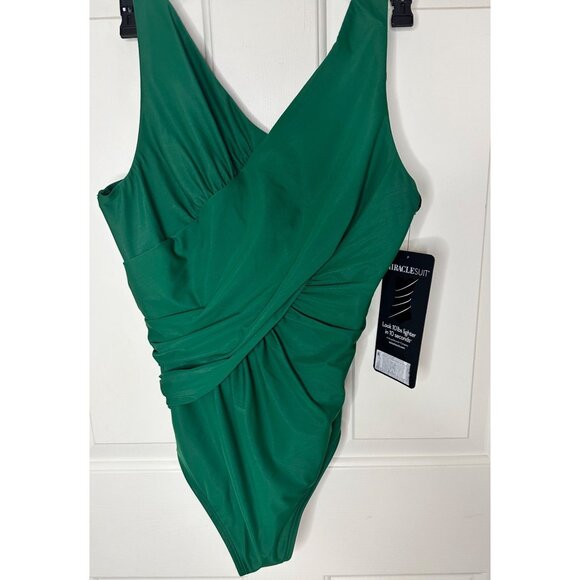 New Size 12 Miraclesuit Womens Green Oceanus One-Piece Swimsuit Draped Slimming - Picture 2 of 7